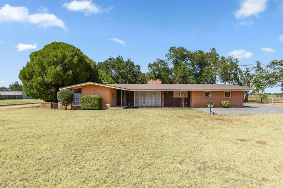 1152 W California Street, Seymour, TX 76380 - #2
