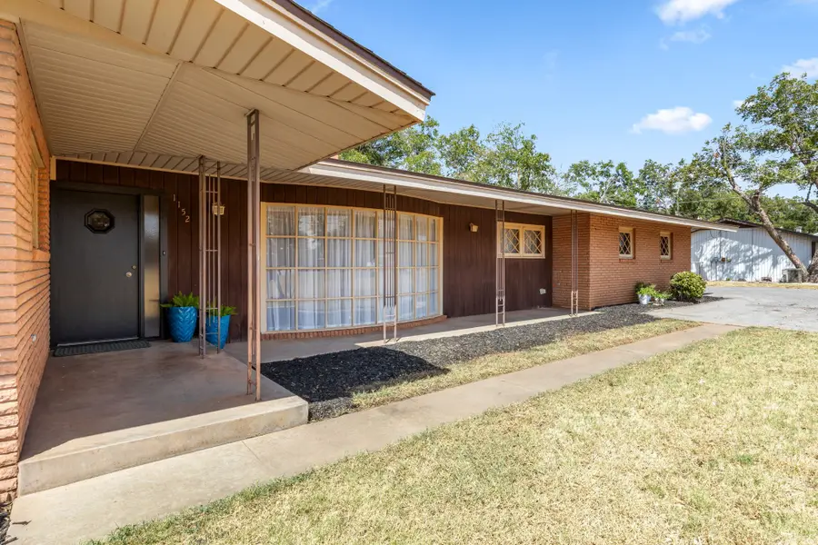 1152 W California Street, Seymour, TX 76380 - #3