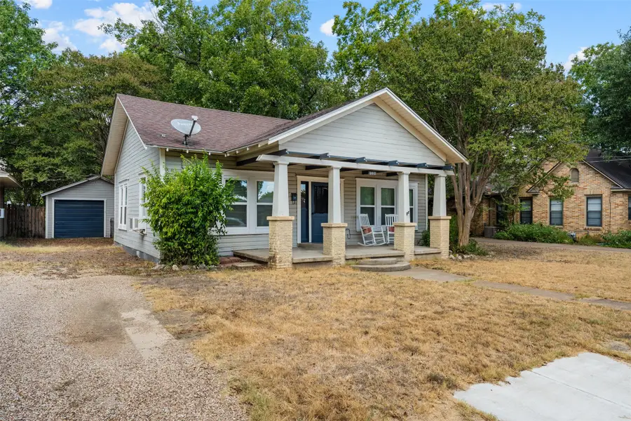 302 W Broadway Street, West, TX 76691 - #3
