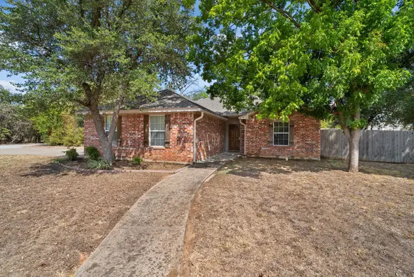 130 Deanna Lane, Weatherford, TX 76087
