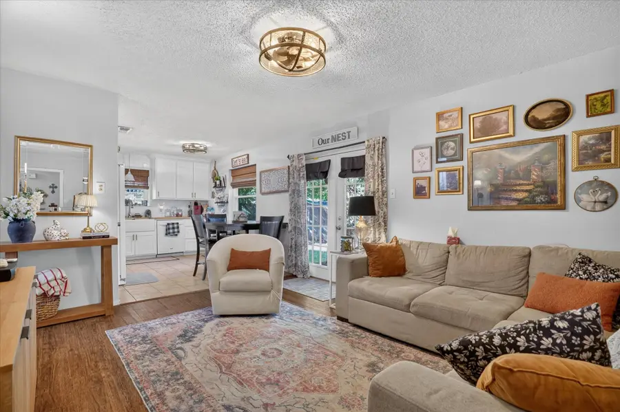209 S Scott Street, Burleson, TX 76028 - #3