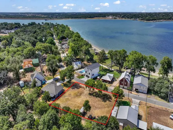 1518 E Lake Drive, Weatherford, TX 76087