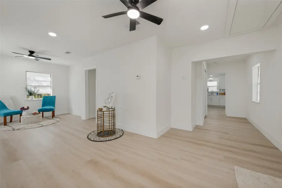 412 S Redford Lane, White Settlement, TX 76108 - #3