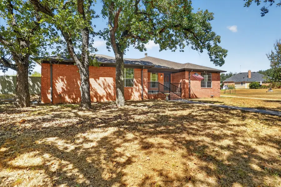 3520 Old Dennis Road, Weatherford, TX 76087 - #3