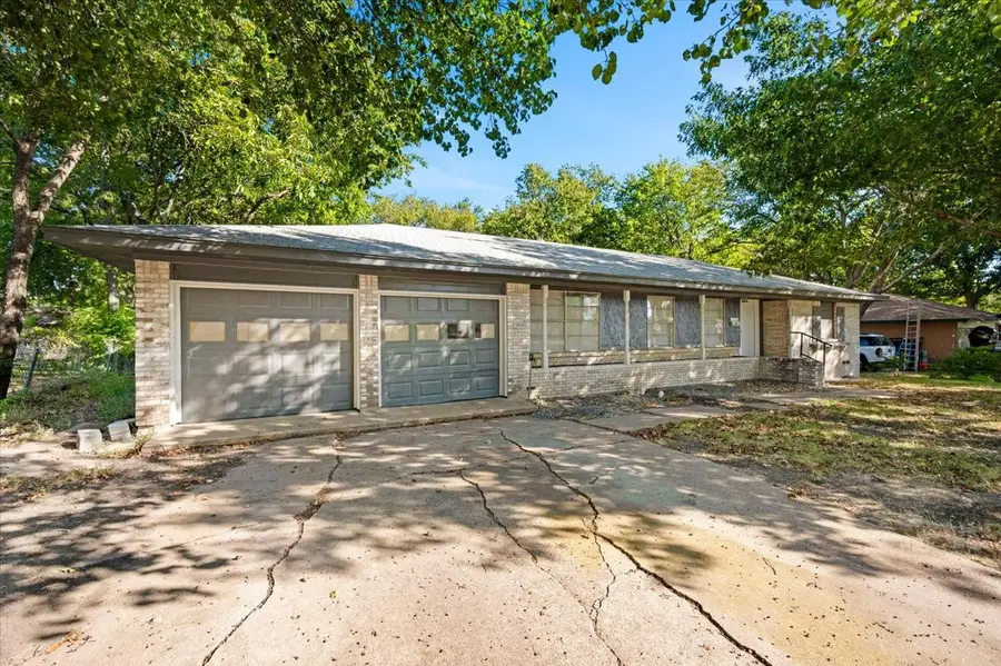 305 Valleyglen Drive, Desoto, TX 75115 - #3