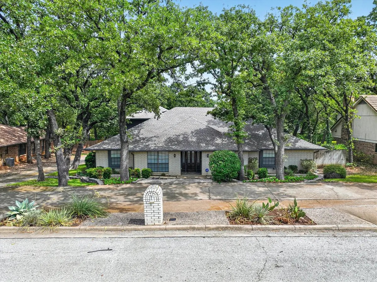 2201 Adams Drive, Arlington, TX 76011 - #1
