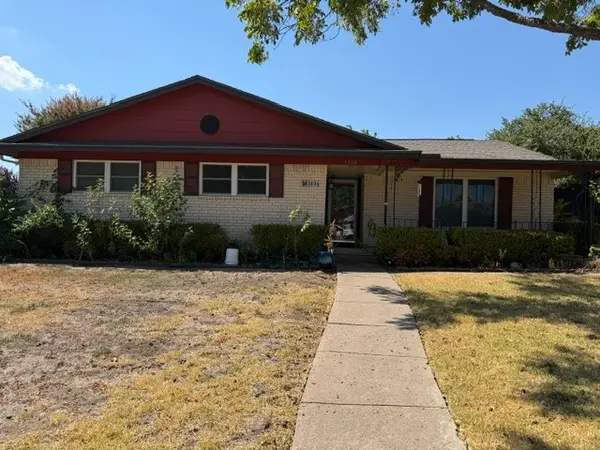 3004 Falls Church Lane, Mesquite, TX 75149