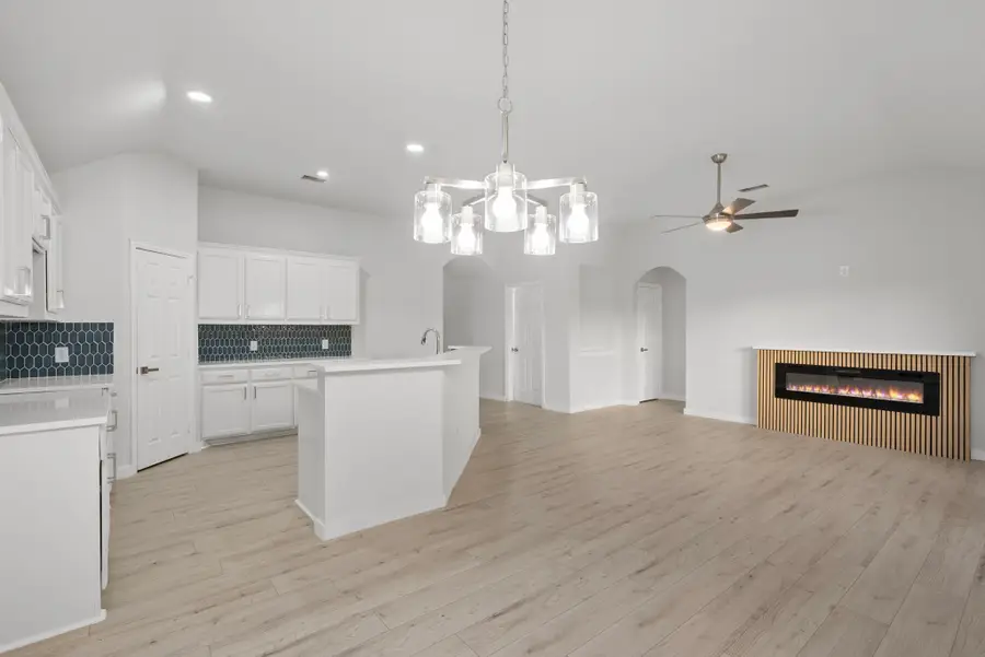 6641 Happy Trails Drive, Dallas, TX 75241 - #2