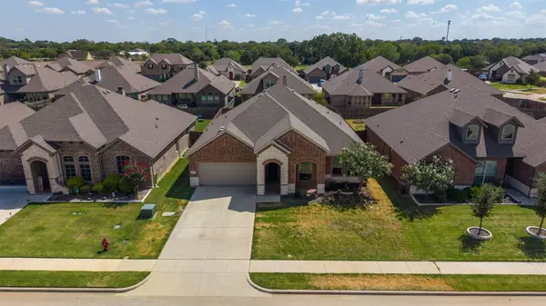 112 Constitution Drive, Joshua, TX 76058