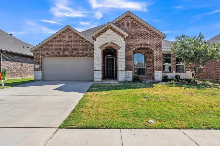 112 Constitution Drive, Joshua, TX 76058 - #2
