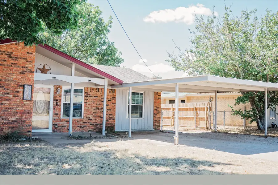 1102 Conner, Eastland, TX 76448 - #2