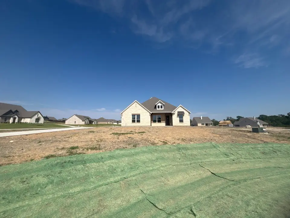 800 Monterrey Circle, Van Alstyne, TX 75495 - #1