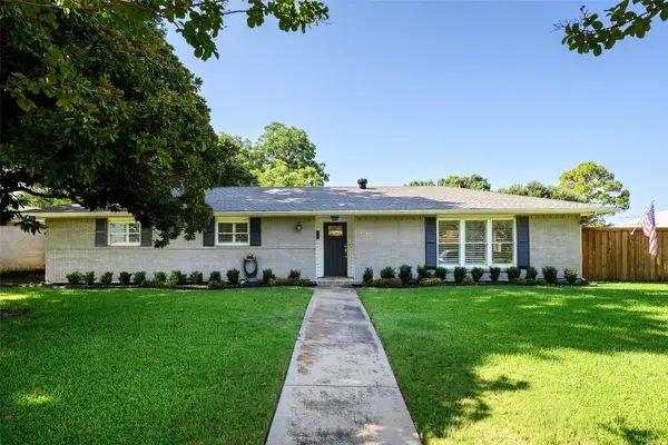 3216 Townsend Drive, Dallas, TX 75229