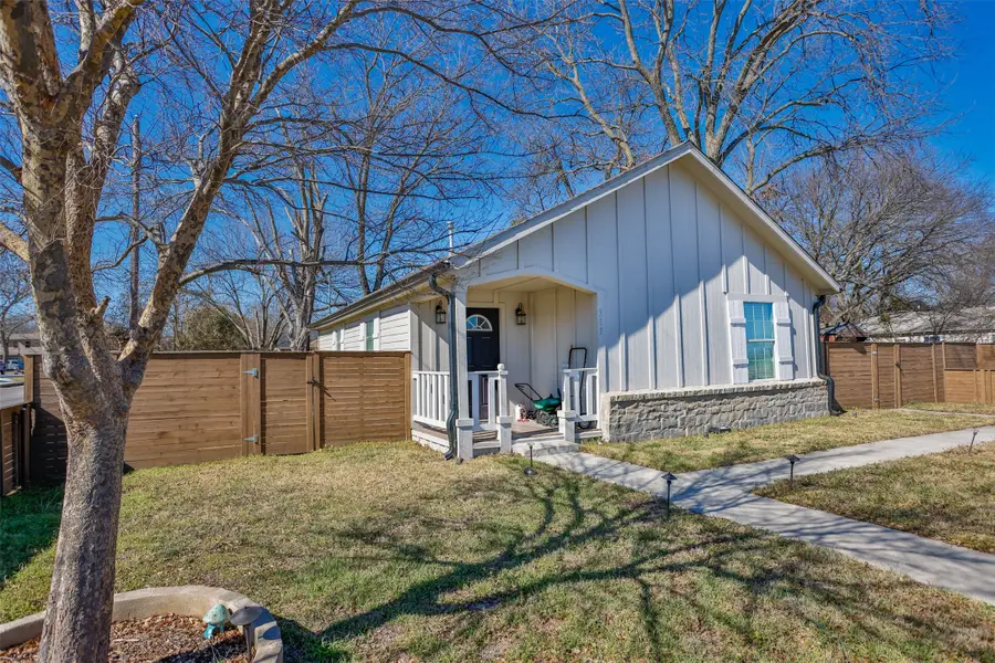 313 Fair Avenue, Gainesville, TX 76240 - #2