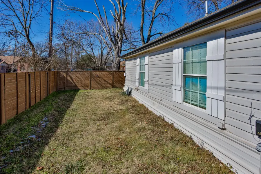 313 Fair Avenue, Gainesville, TX 76240 - #3