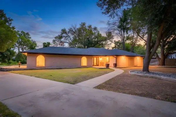 104 Sunset Place, Joshua, TX 76058