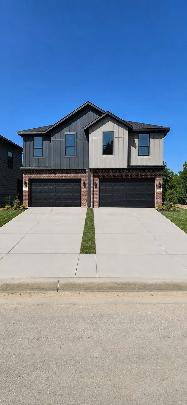 7803/7805 Lost Mirage Drive, Dallas, TX 75232