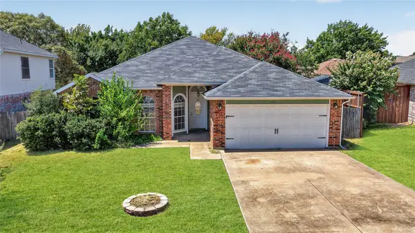 4309 Grason Drive, Grand Prairie, TX 75052