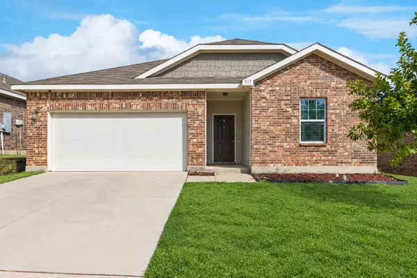 513 Leeward Lane, Crowley, TX 76036