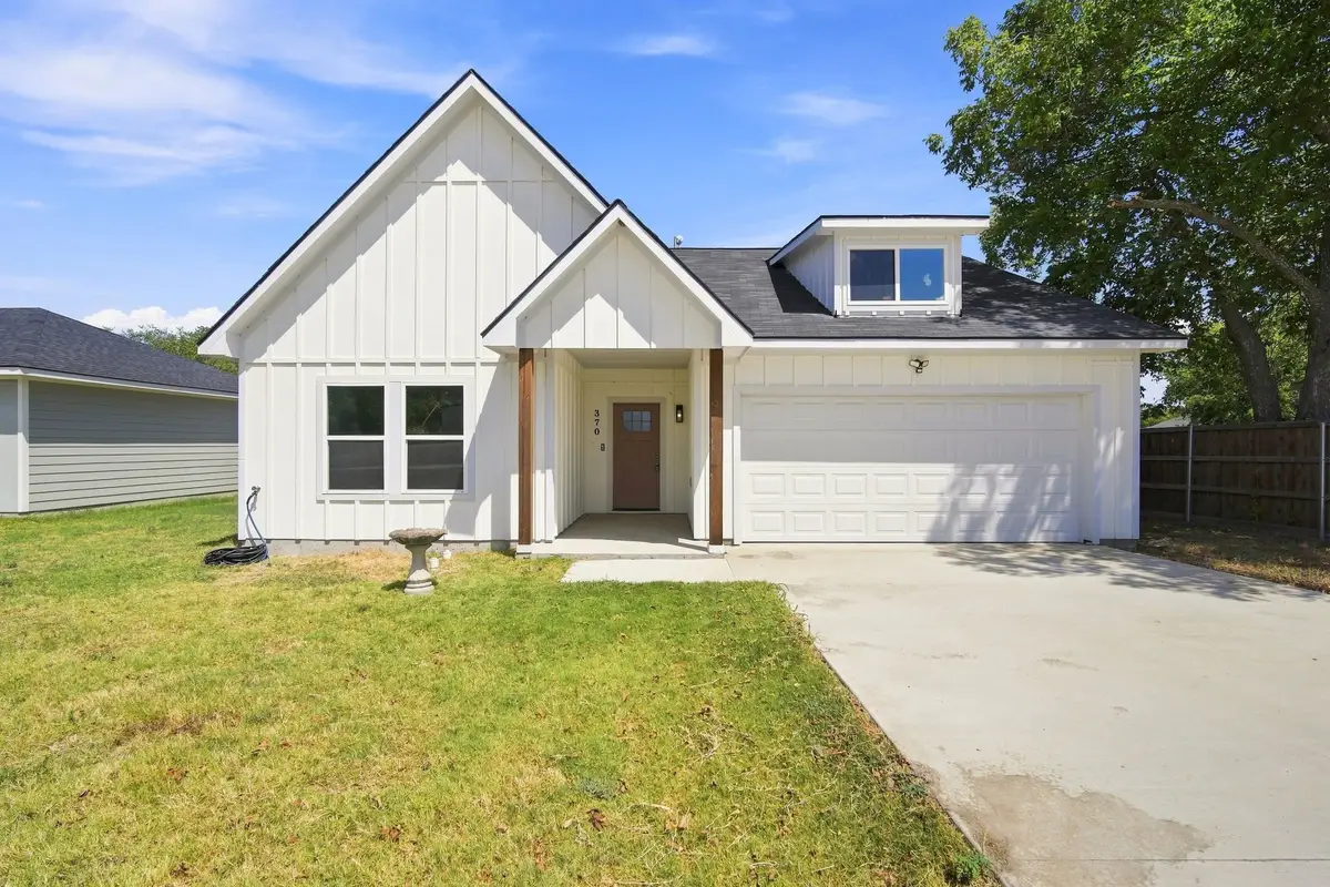 370 Third Avenue, Milford, TX 76670 - #1