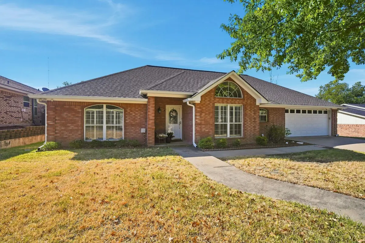 90 Delmore Drive, Hillsboro, TX 76645 - #1