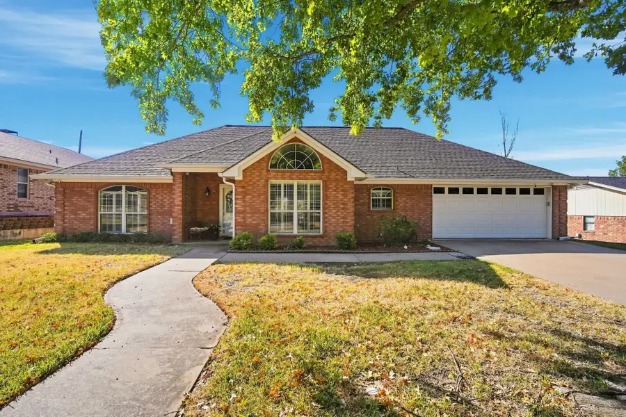 90 Delmore Drive, Hillsboro, TX 76645 - #2