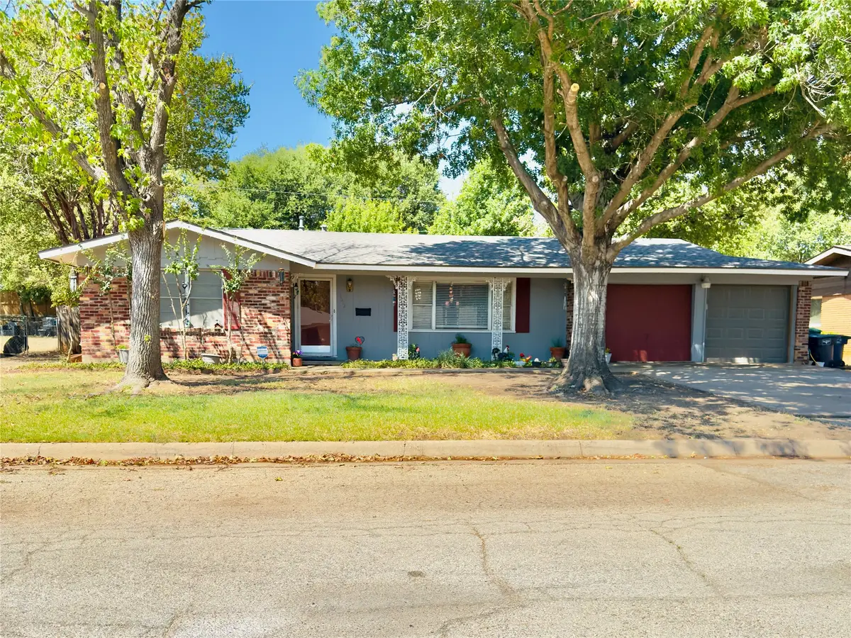 1552 Montclair Drive, Fort Worth, TX 76103 - #1