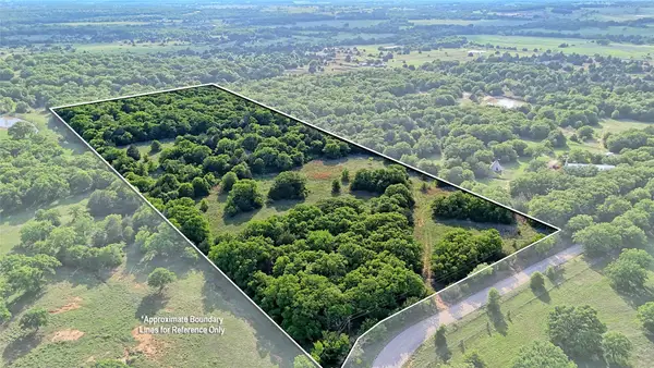 3952 Lake Valley Rd, Sunset, TX 76270