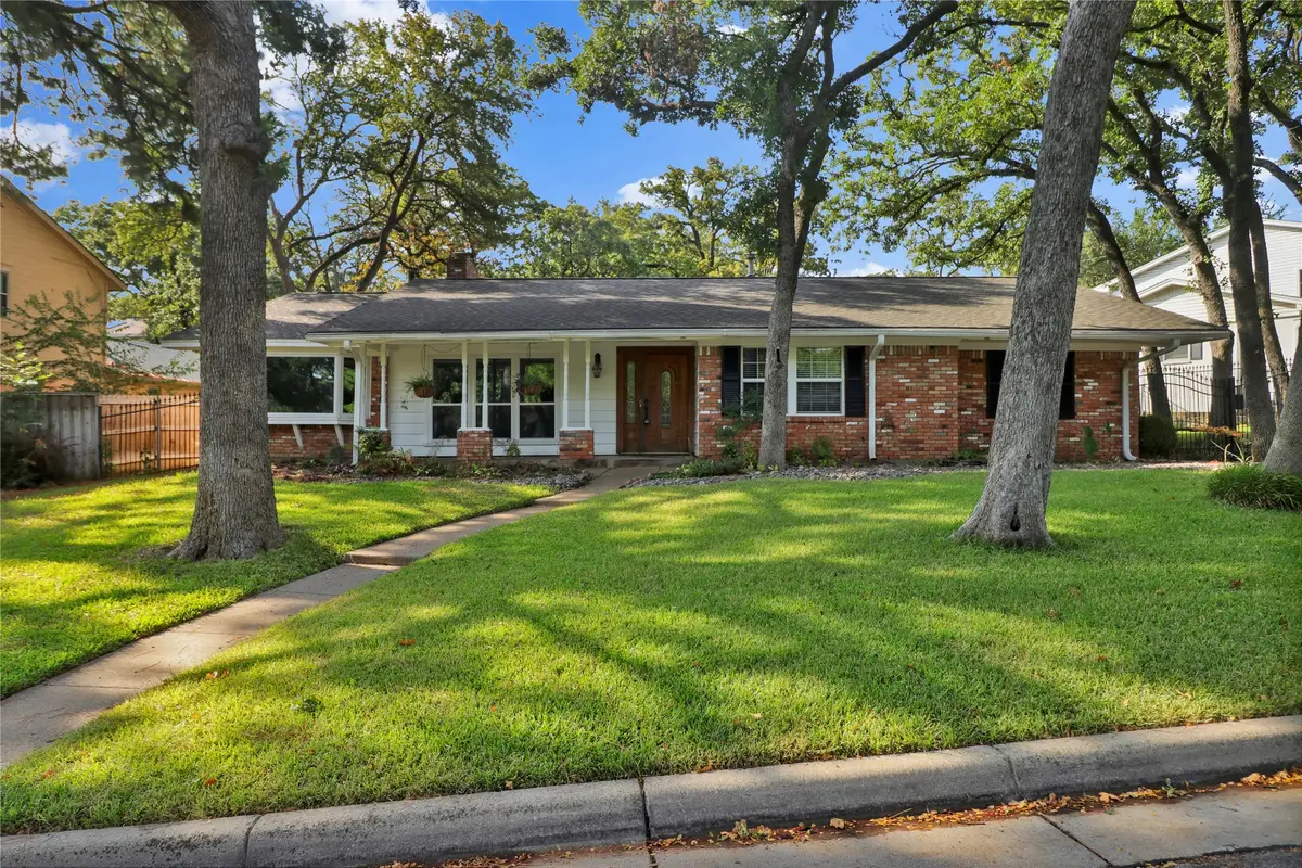 2706 Oak Cliff Lane, Arlington, TX 76012 - #1
