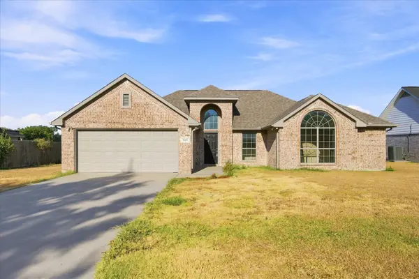 509 Jouette Street, Farmersville, TX 75442