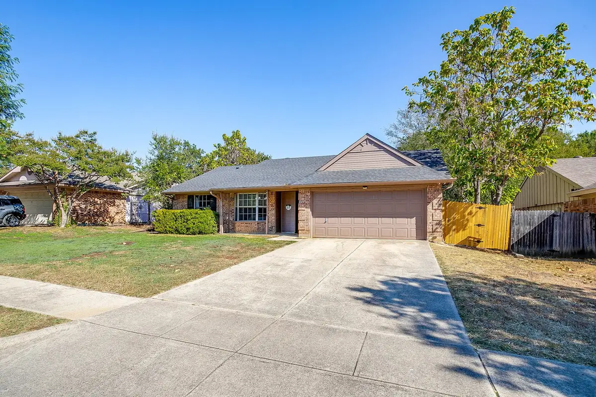 5921 Chisholm Trail, Haltom City, TX 76148 - #1