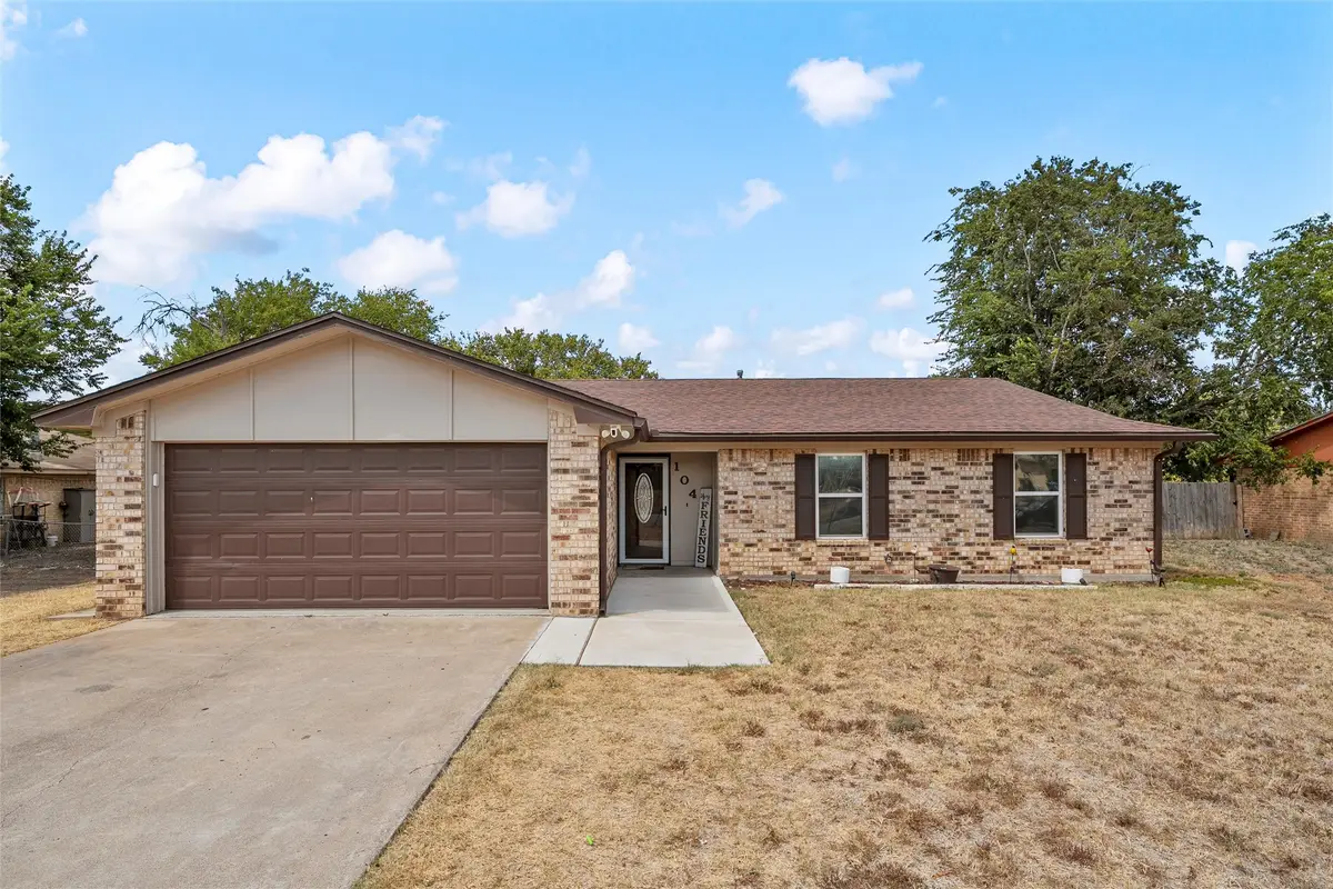 104 Russell Lane, Hewitt, TX 76643 - #1