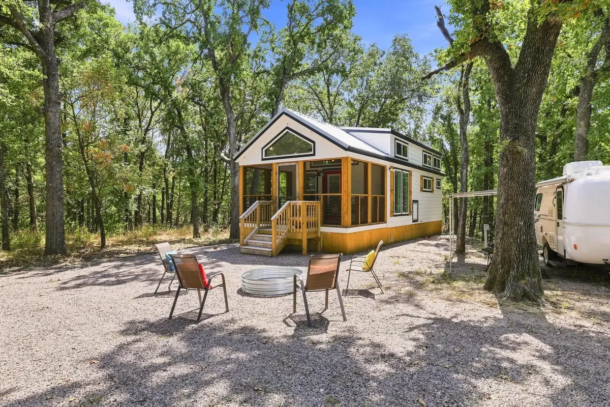 710 Rio Roxo Road, Gordonville, TX 76245 - #1