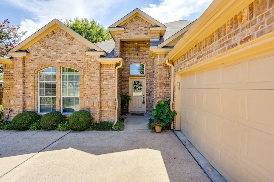10521 N Haven Drive, Benbrook, TX 76126 - #2