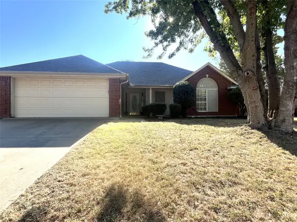 518 Wild Springs Drive, Midlothian, TX 76065