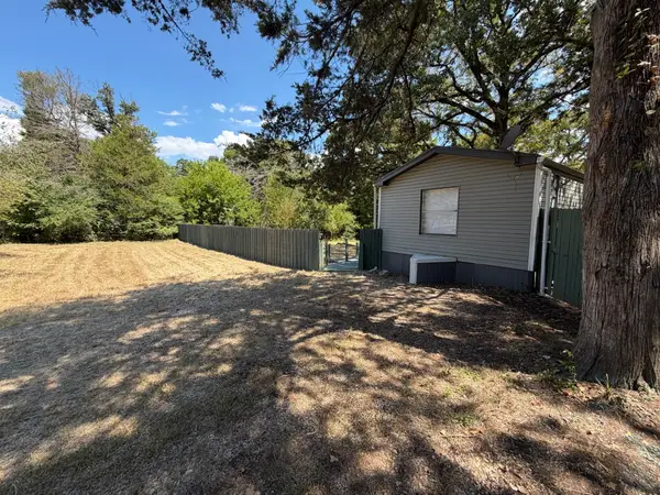 3278 Cedar Bnd Drive, Wills Point, TX 75169