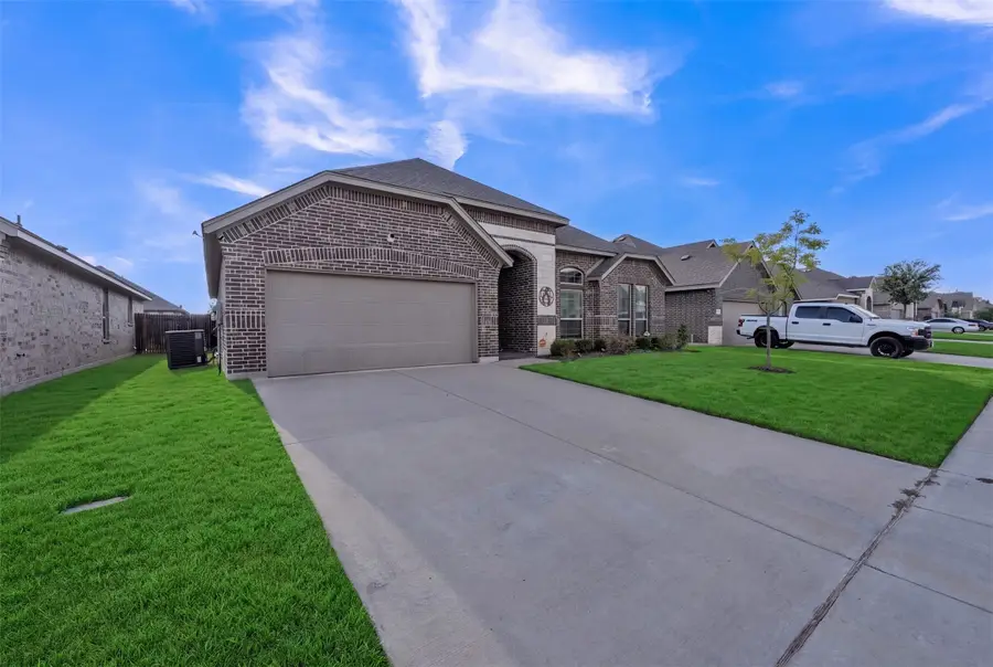 113 Independence Drive, Joshua, TX 76058 - #3