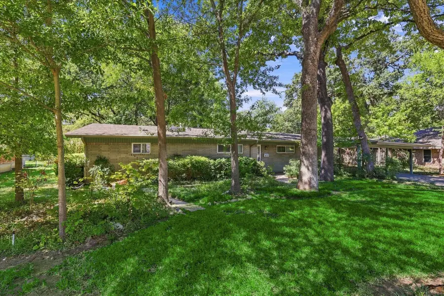 800 Briarwood Boulevard, Arlington, TX 76013 - #3