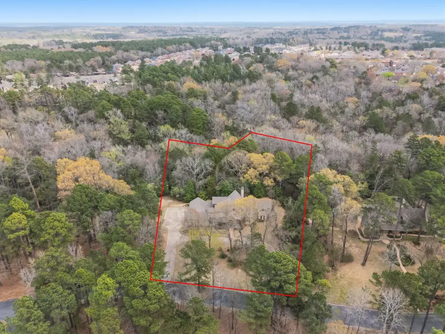 3814 Brighton Creek Circle, Tyler, TX 75707 - #3