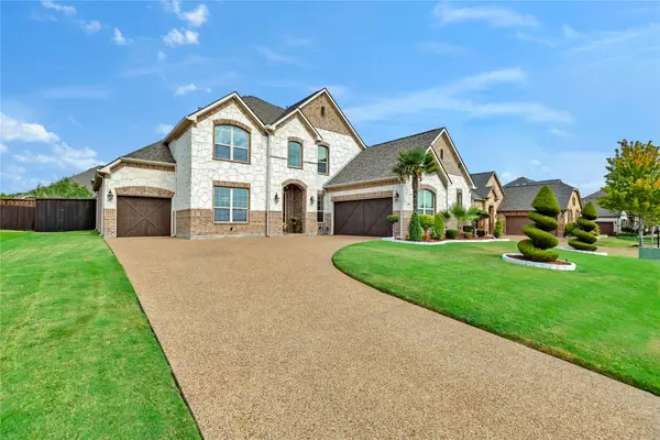 9810 Clubhouse Circle, Rowlett, TX 75089