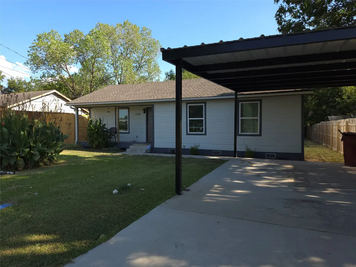 1309 S 6th Street, Bonham, TX 75418 - #1