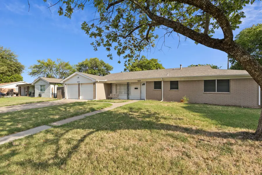 7009 Corona Drive, North Richland Hills, TX 76180 - #2