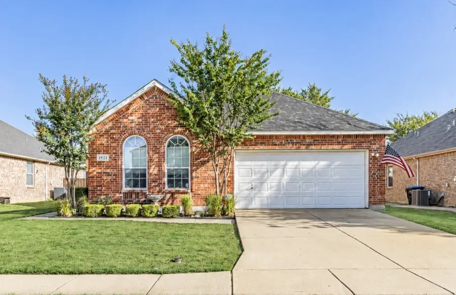 1921 Wild Horse Way, Justin, TX 76247 - #2