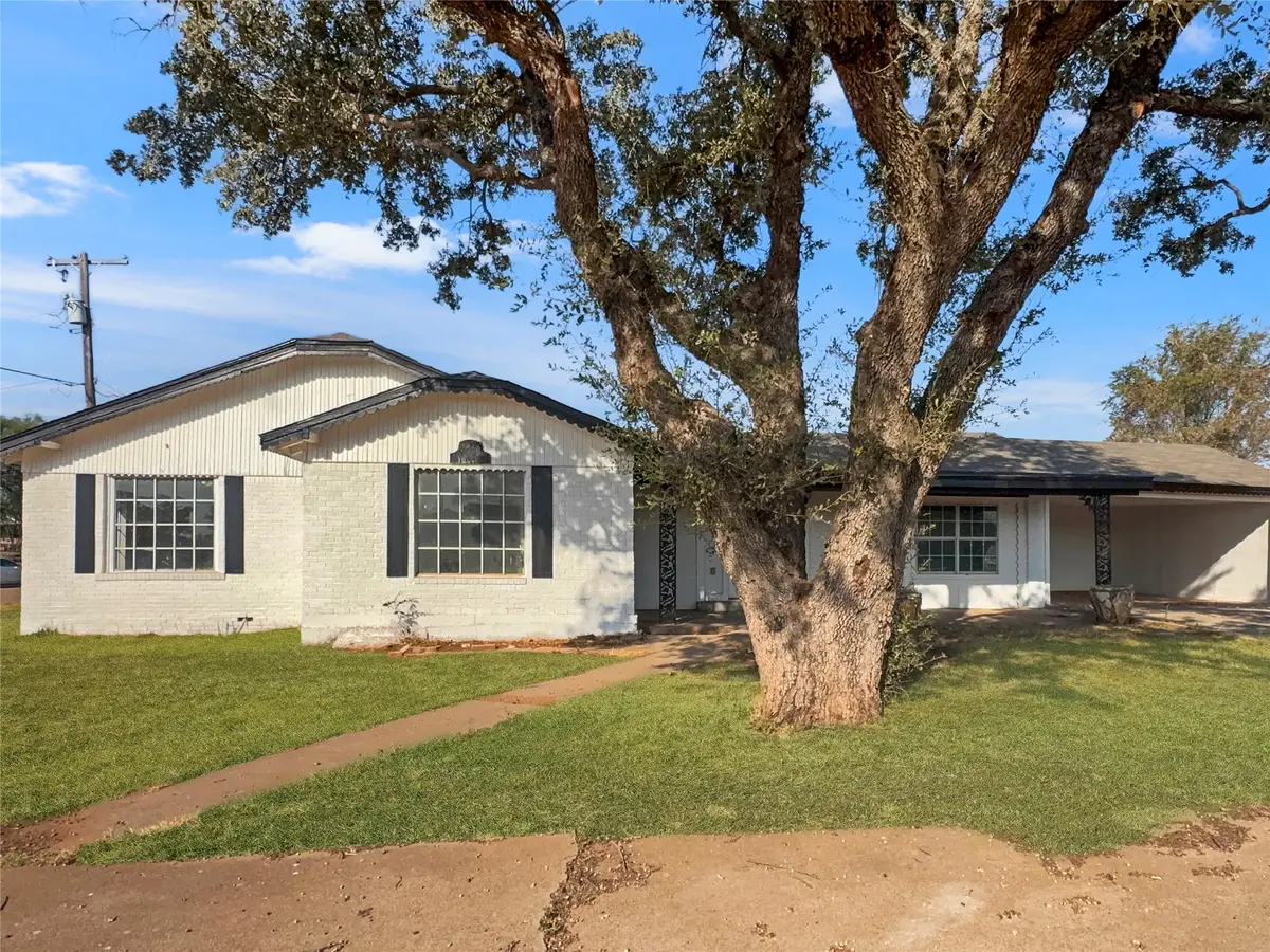 1201 Hickory, Sweetwater, TX 79556 - #1
