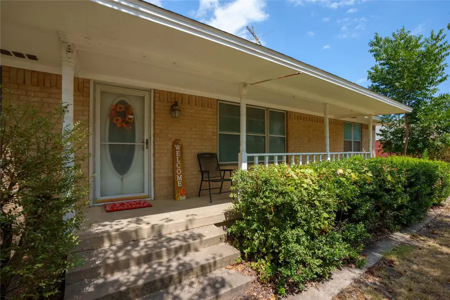 223 Hillcrest Street, Sanger, TX 76266 - #2