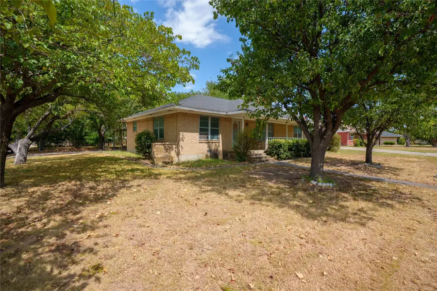 223 Hillcrest Street, Sanger, TX 76266 - #3