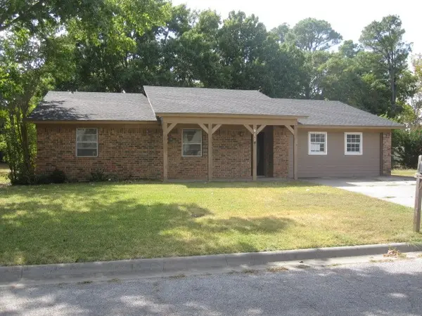 411 Ashland Drive, Gainesville, TX 76240