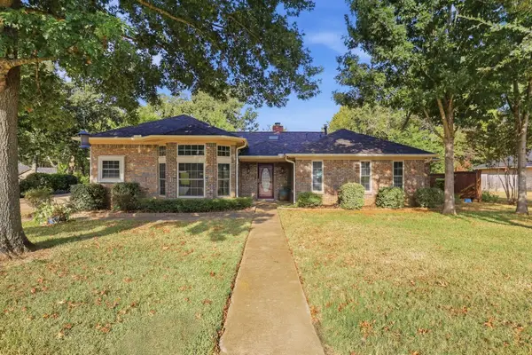 2809 Caprice Avenue, Denison, TX 75020