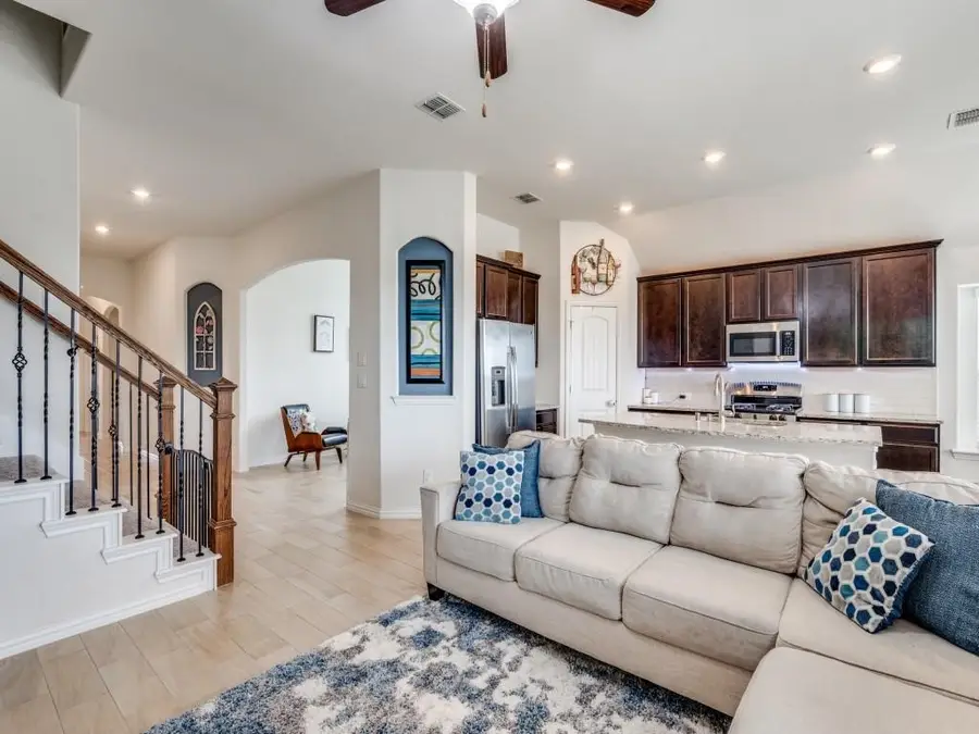 9108 Bronze Meadow Drive, Fort Worth, TX 76131 - #2