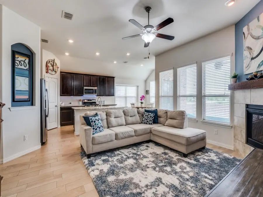 9108 Bronze Meadow Drive, Fort Worth, TX 76131 - #3